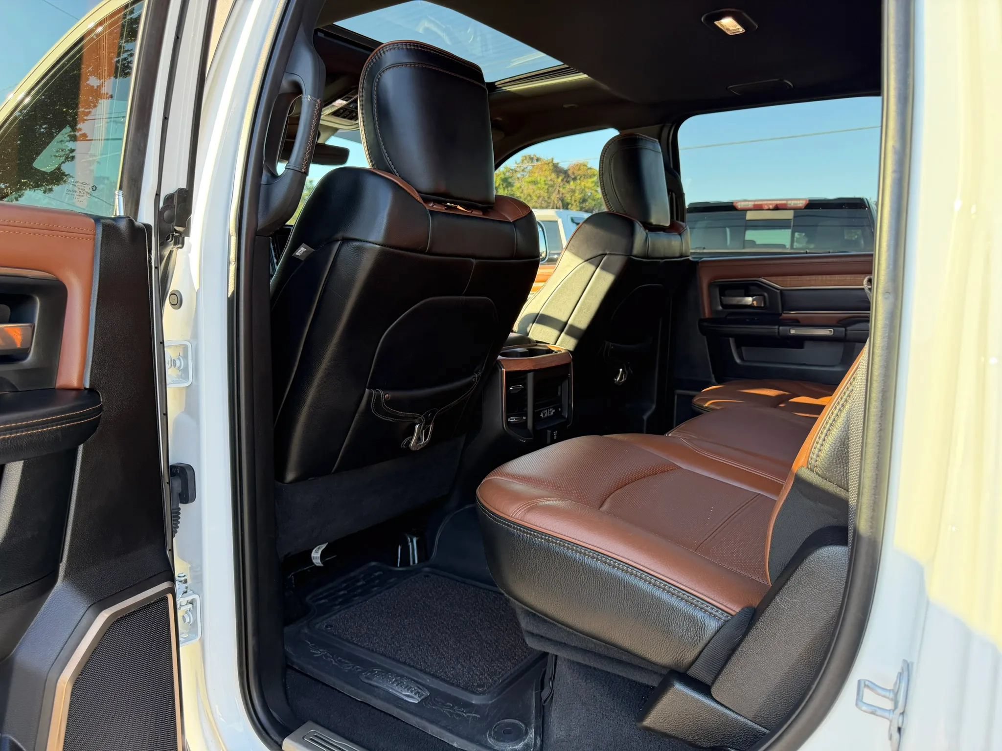 Used 2019 RAM 3500 Limited AWD/4WD image 12