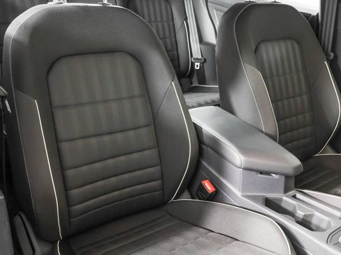 Used 2024 Volkswagen Jetta Sport FWD image 44