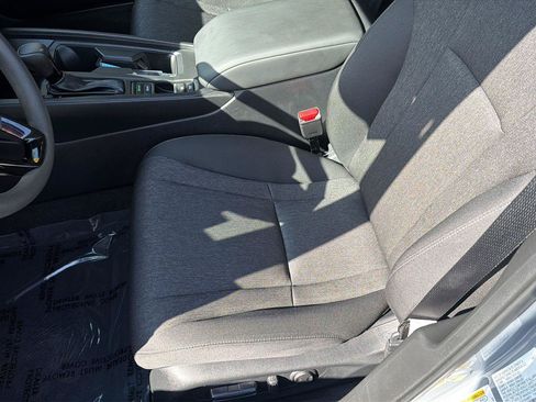 Used 2025 Honda Accord SE image 28