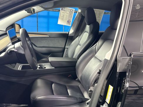 Used 2023 Tesla Model Y Long Range image 13