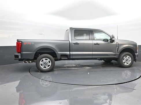 New 2026 Ford F350 XLT w/ FX4 Off-Road Package image 8