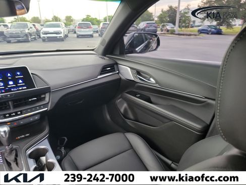 Used 2025 Cadillac CT4 Premium Luxury RWD image 17