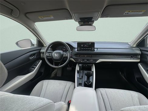 Certified 2025 Honda Accord LX image 21