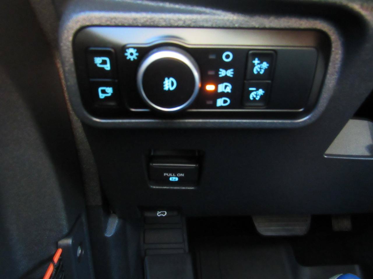 Used 2025 Ford Bronco Raptor w/ Interior Carbon Fiber Pack AWD/4WD image 16