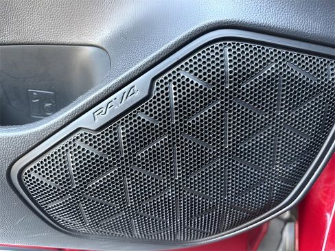 Used 2023 Toyota RAV4 XLE Premium image 30