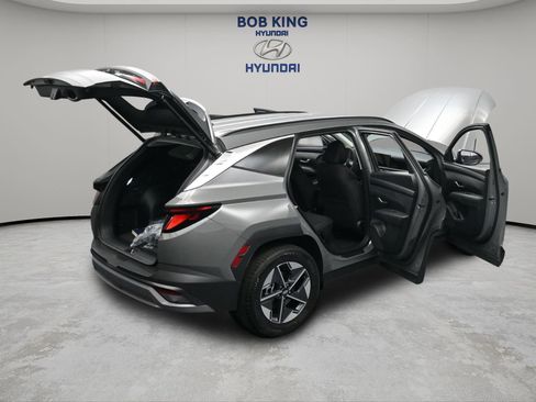 New 2026 Hyundai Tucson SEL FWD image 18