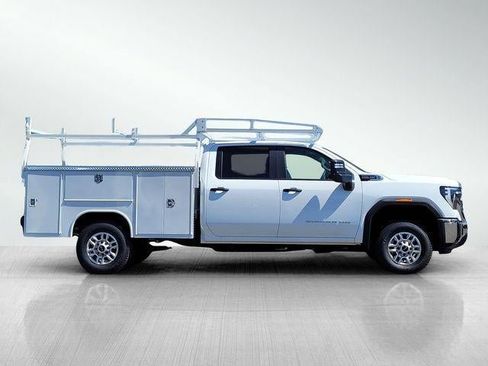 New 2026 GMC Sierra 2500 Pro w/ Convenience Package AWD/4WD image 3