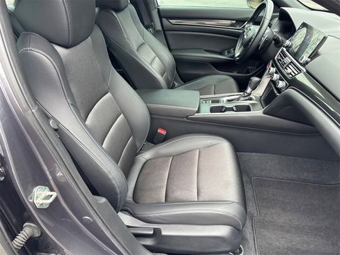 Used 2020 Honda Accord Sport image 13