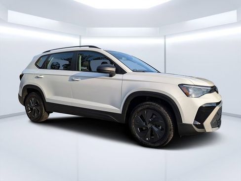 New 2026 Volkswagen Taos S image 1