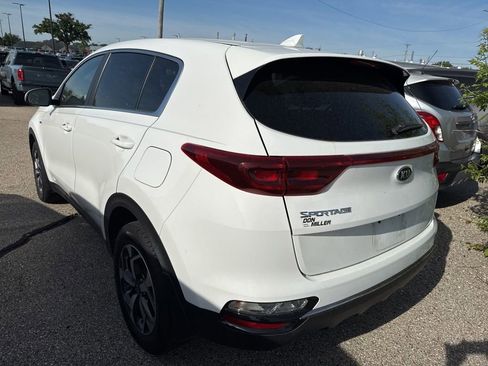 Used 2020 Kia Sportage LX AWD/4WD image 4