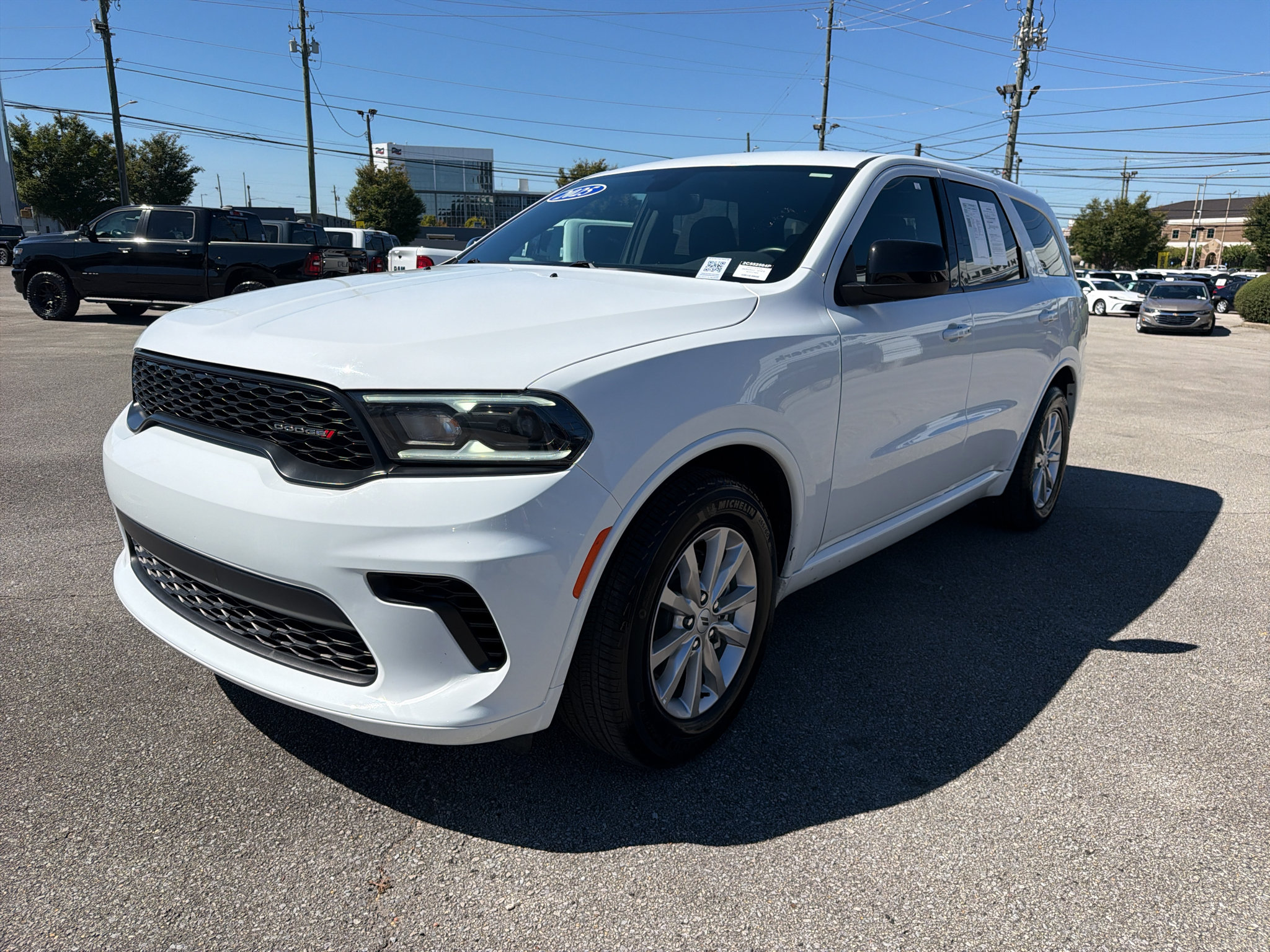 Used 2025 Dodge Durango GT RWD image 1