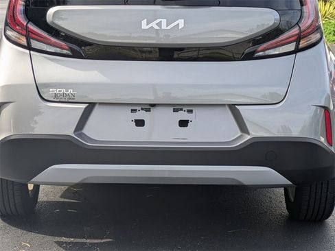 Used 2023 Kia Soul S image 23