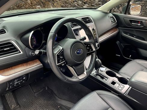 Used 2018 Subaru Outback 2.5i Limited image 10
