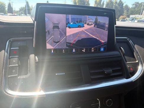Used 2021 Chevrolet Tahoe RST w/ Luxury Package AWD/4WD image 21