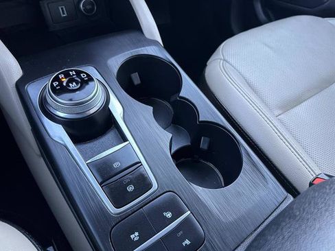 Certified 2020 Ford Escape Titanium image 27