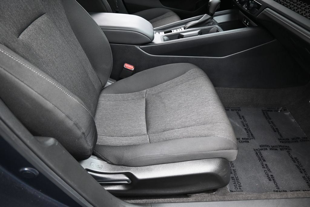 Used 2025 Honda Accord LX image 40