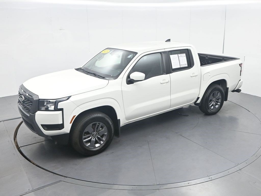 Used 2025 Nissan Frontier SV RWD image 30