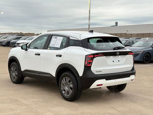 Used 2026 Nissan Kicks S FWD image 9