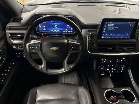Used 2023 Chevrolet Suburban LT AWD/4WD image 11