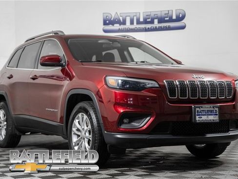 Used 2019 Jeep Cherokee Latitude w/ Popular Appearance Group image 1