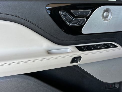 New 2025 Lincoln Aviator Reserve w/ Luxury Package image 10