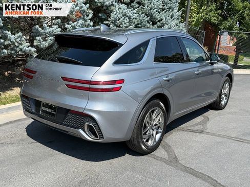 Used 2025 Genesis GV70 2.5T image 9