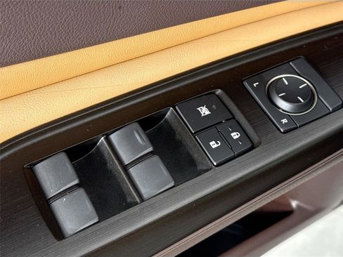 Used 2019 Lexus ES 350 Ultra Luxury image 28