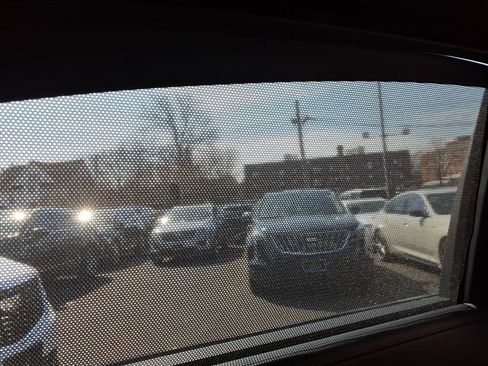 Used 2024 BMW i7 M70 w/ Executive Package image 20