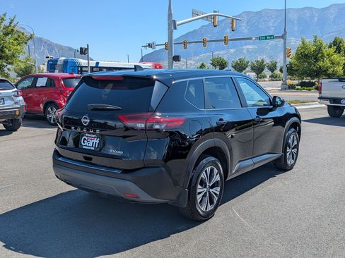 Used 2023 Nissan Rogue SV AWD/4WD image 3