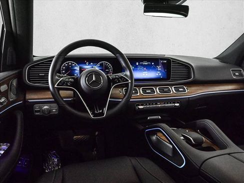 Certified 2025 Mercedes-Benz GLE 450e 4MATIC image 20