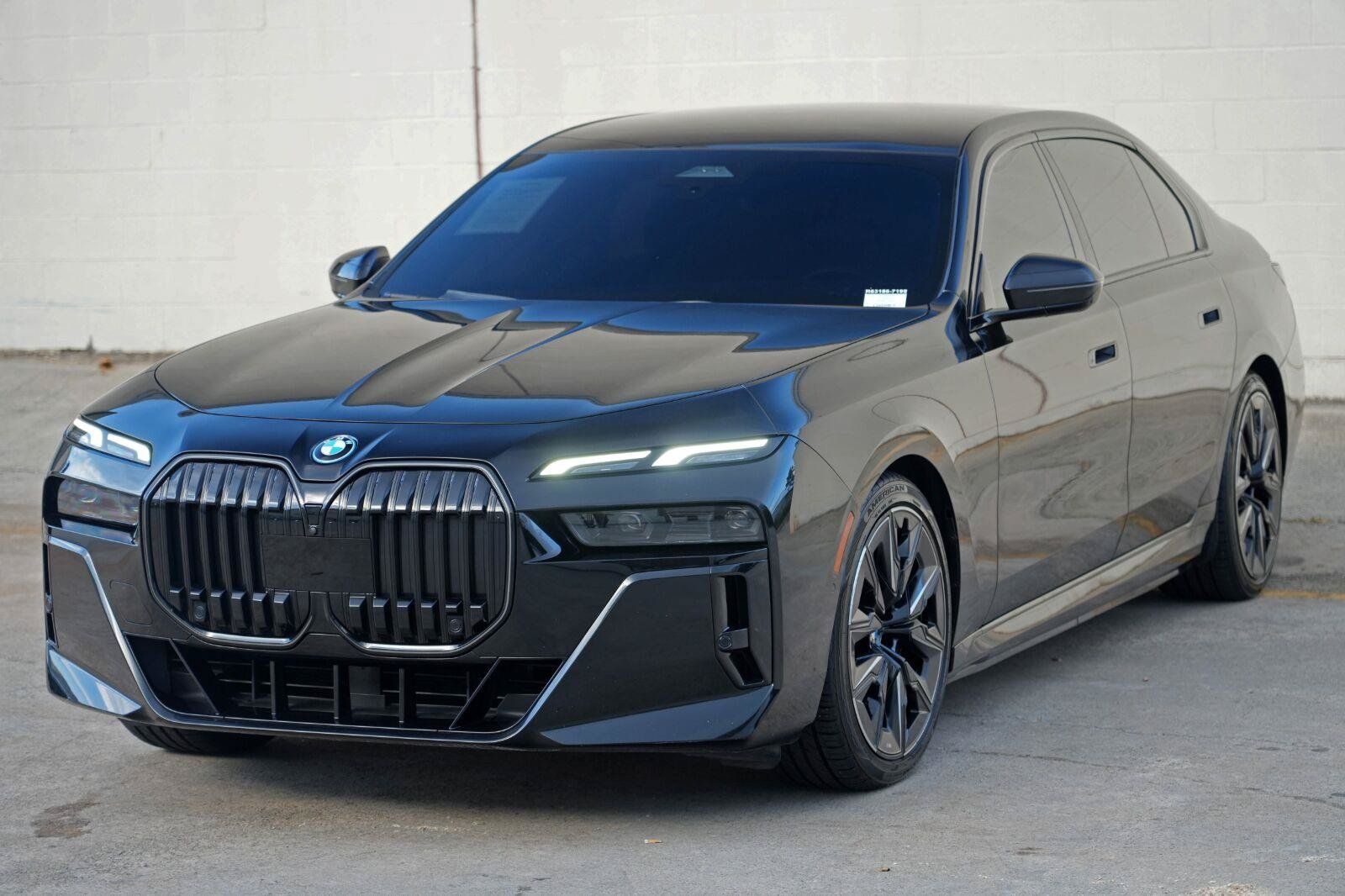 Used 2024 BMW i7 eDrive50 w/ M Sport Package RWD image 54