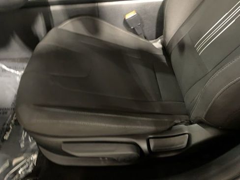 Used 2025 Hyundai Elantra Sport image 10