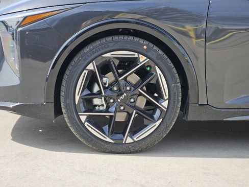 New 2026 Kia K4 GT-Line image 7