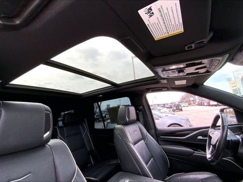 Used 2021 Cadillac Escalade Sport w/ Driver Assist Tech Package image 20