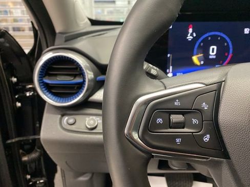 New 2026 Chevrolet Trax LT w/ Driver Confidence Package FWD image 13