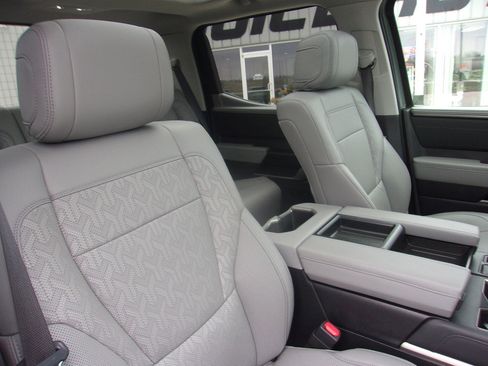 Used 2024 Toyota Tundra Limited image 14