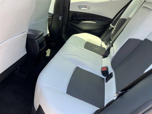 Used 2022 Toyota Corolla XSE FWD image 15