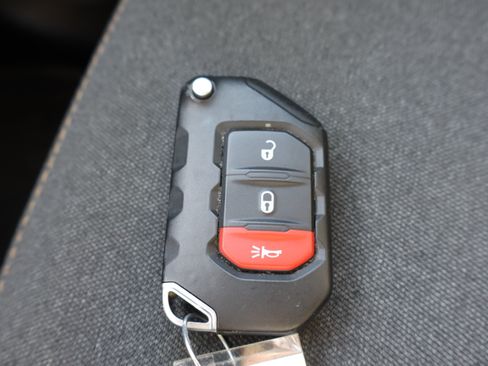 Used 2025 Jeep Wrangler Unlimited Sport S 4xe AWD/4WD image 26