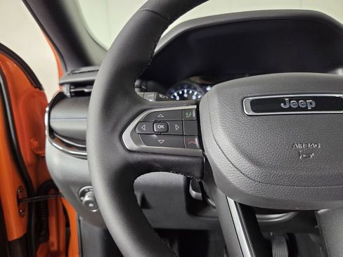 New 2026 Jeep Compass Latitude image 17