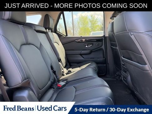 Used 2025 Honda Pilot EX-L image 15