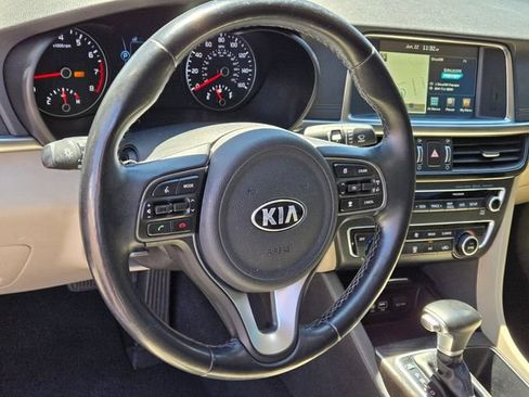 Used 2017 Kia Optima EX w/ Premium Package FWD image 19