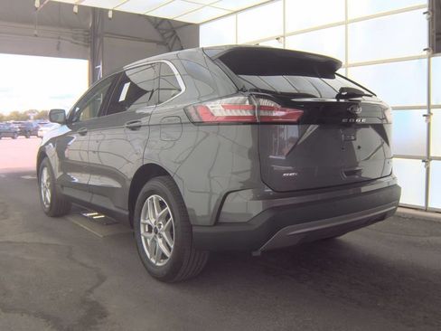 Used 2023 Ford Edge SEL w/ Convenience Package AWD/4WD image 4