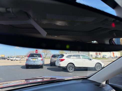 Used 2016 Subaru Outback 2.5i Limited image 82