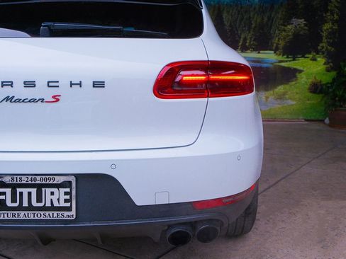 Used 2017 Porsche Macan S image 41