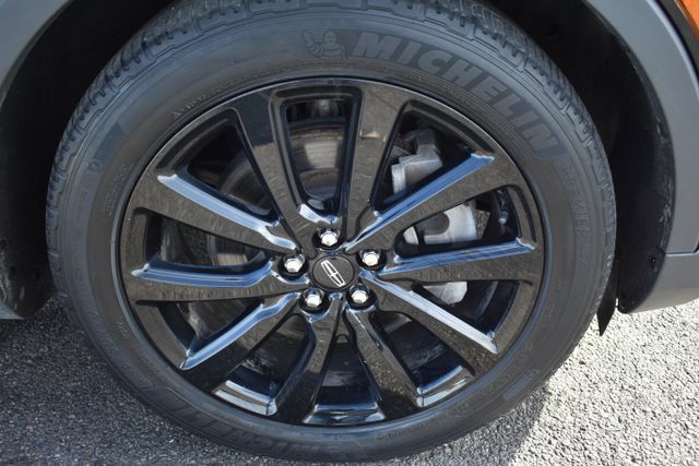 Used 2022 Lincoln Nautilus Reserve w/ Monochromatic Package AWD/4WD image 53