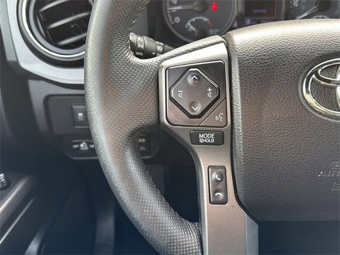 Used 2021 Toyota Tacoma TRD Off-Road image 14