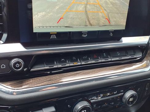Certified 2023 Chevrolet Silverado 1500 RST AWD/4WD image 18