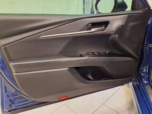 Used 2025 Toyota Camry SE w/ Convenience Package image 26