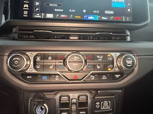 Used 2025 Jeep Wrangler Unlimited Rubicon 4xe w/ Safety Group image 22