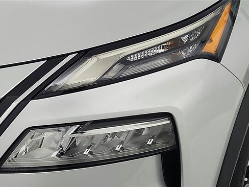 Certified 2022 Nissan Rogue SV image 47